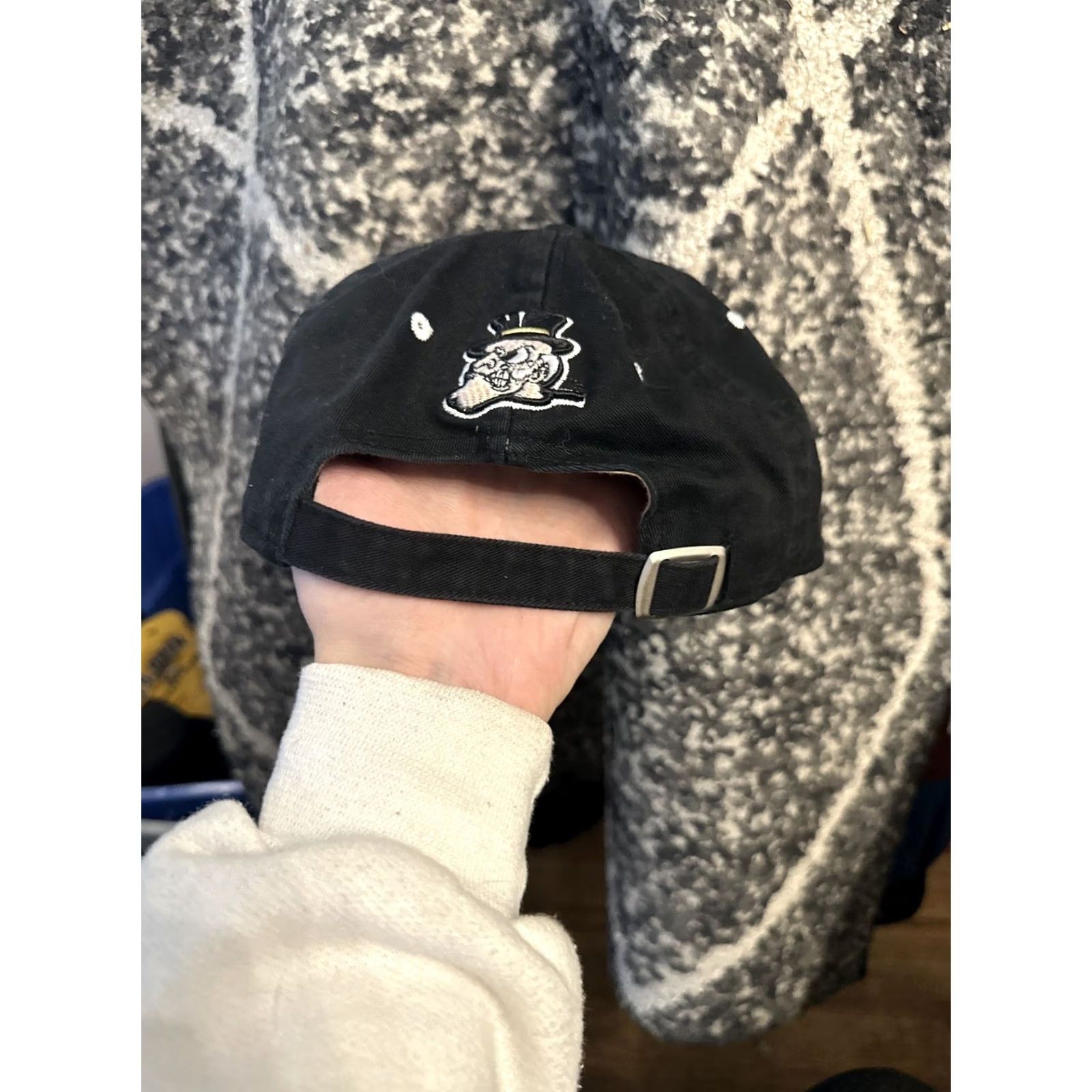 Vintage Wake Forest University Strap Back Adjustable Hat Curable Sportswear Baseball Cap Canvas Black Adjustable Men Size ONE SIZE - 2 Thumbnail