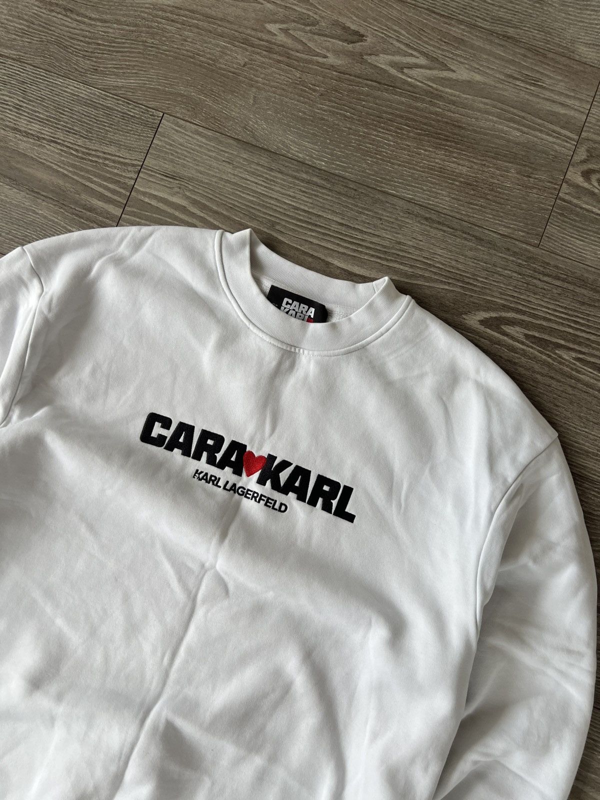 Designer × Karl Lagerfeld ‼️Karl Lagerfeld Cara❤️Karl Big Knit Logo White Sweatshirt‼️ Size US L / EU 52-54 / 3 - 8 Thumbnail