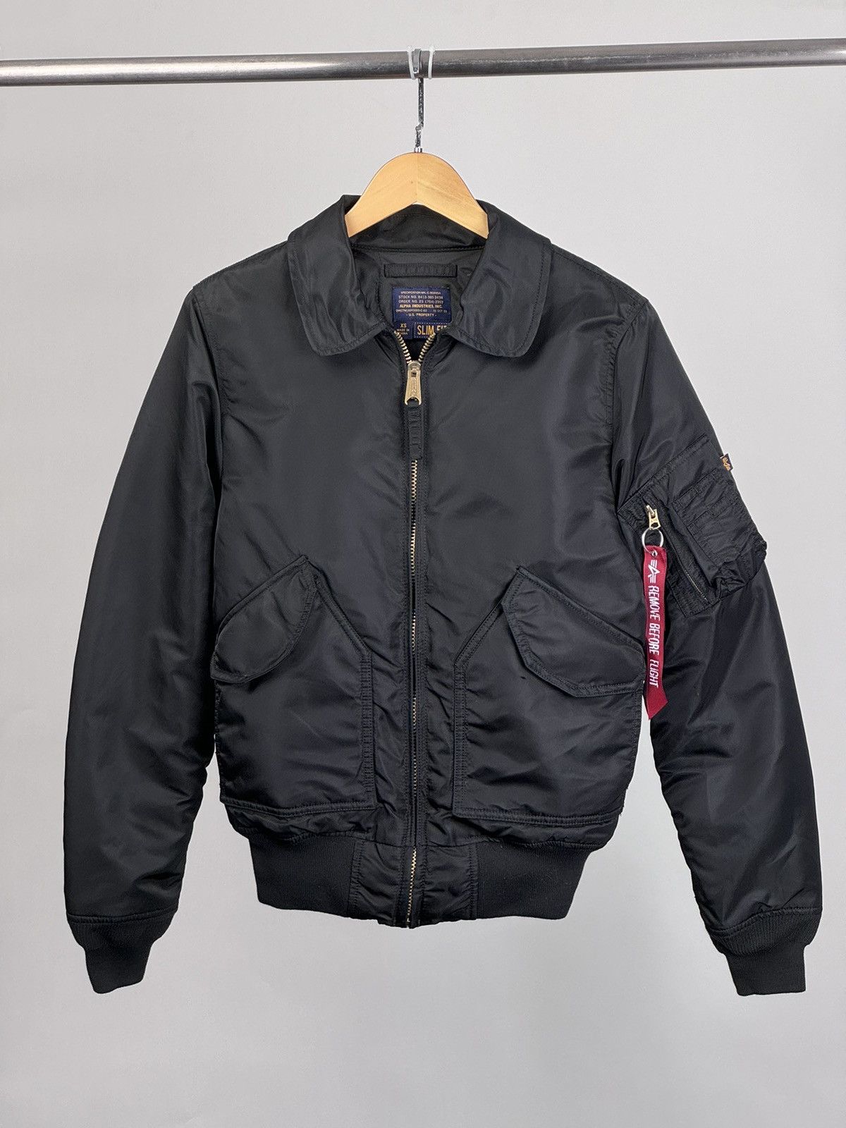 Image of Alpha Industries Flight Bomber Jacket Xs in Black, Men's