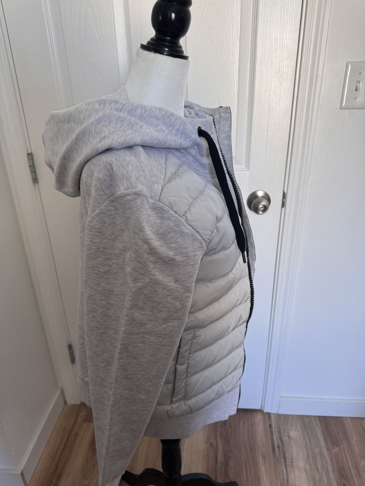Canada Goose 🆕Canada Goose Hybridge Muskoka Full Zip Up Hoody, size M Size M / US 6-8 / IT 42-44 - 3 Thumbnail
