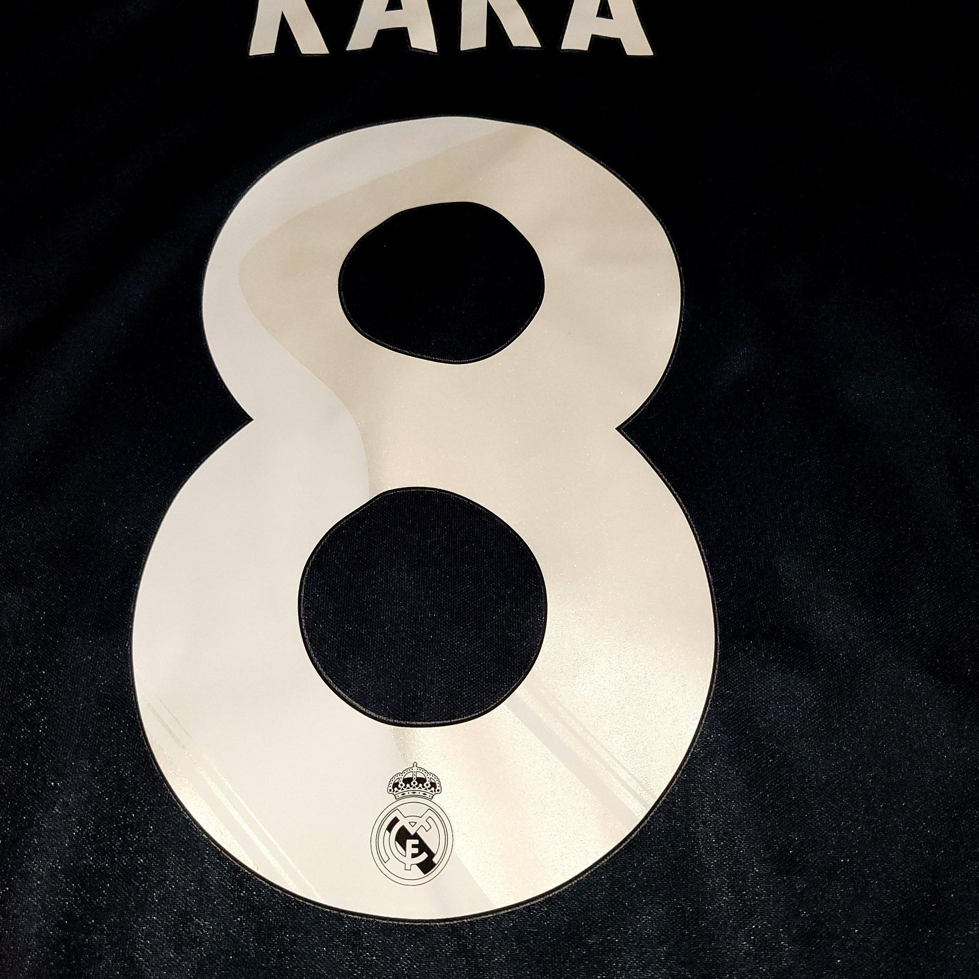 Adidas Kaka Real Madrid 2009 2010 DEBUT Soccer Jersey L SKU# E84339 Size US L / EU 52-54 / 3 - 4 Thumbnail