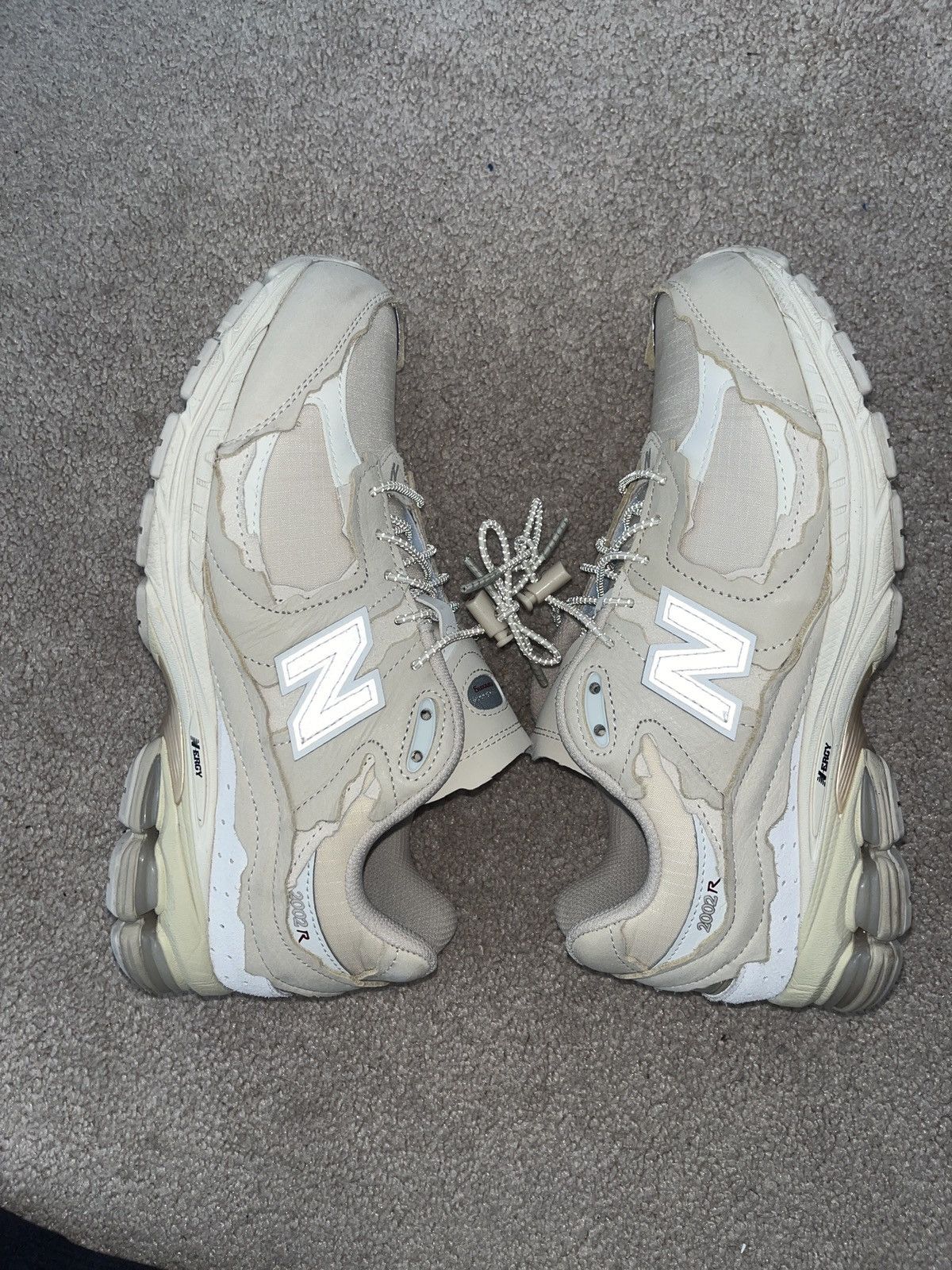 New Balance new balance 2002rd beige Size US 9 / EU 42 - 2 Thumbnail