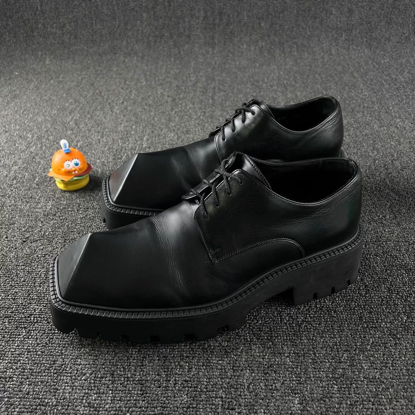 Balenciaga Rhinoceros Leather Shoes 40 VGC
