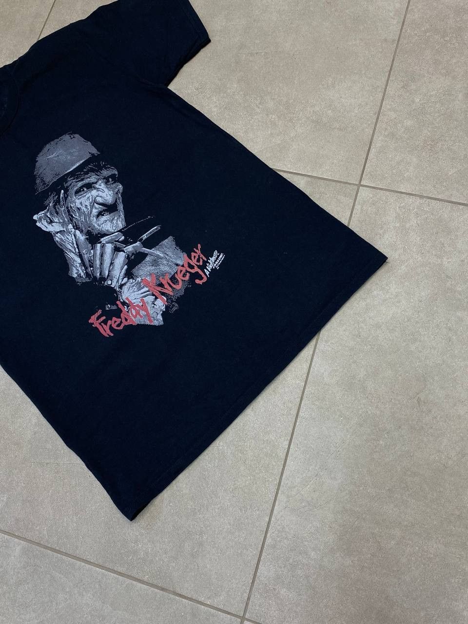 Vintage Vintage Freddy Krueger 90s A Nightmare of Elm Street T-Shirt Size US M / EU 48-50 / 2 - 4 Thumbnail