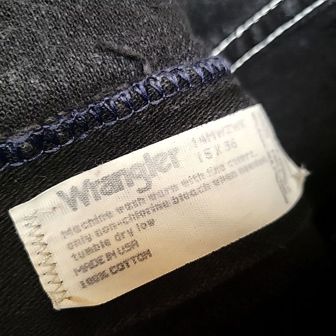 Wrangler VINTAGE Wrangler Jeans Women 15 Tall 32x36 Black High Rise USA 90s Made in USA Wrangler Jeans Women 15 Tall 32x36 Black High Rise USA 90s Made in USA Size 36" / US 14 / IT 50 - 5 Thumbnail