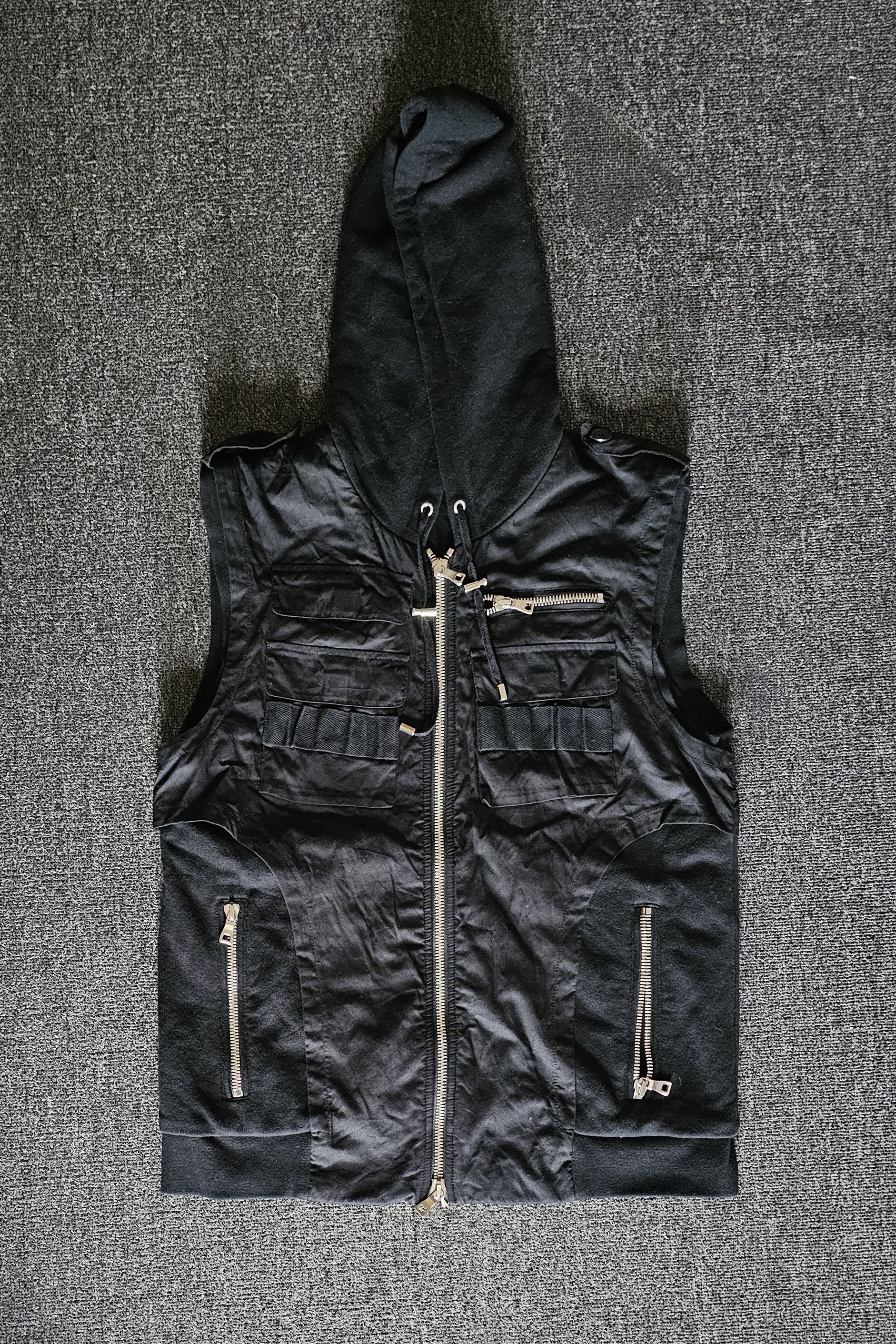 Balmain Balmain Sand Military Sleeveless Hoodie Size XL Size US L / EU 52-54 / 3 - 1 Thumbnail