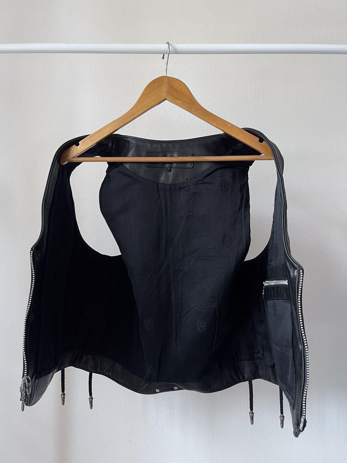 Chrome Hearts 1995 Iconic Chrome Hearts Six Button Leather Vest Size US M / EU 48-50 / 2 - 8 Thumbnail