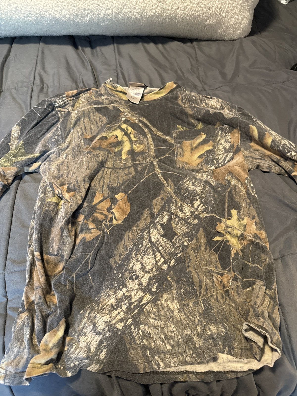 Carhartt Camo long sleeve shirt Size US M / EU 48-50 / 2 - 2 Thumbnail