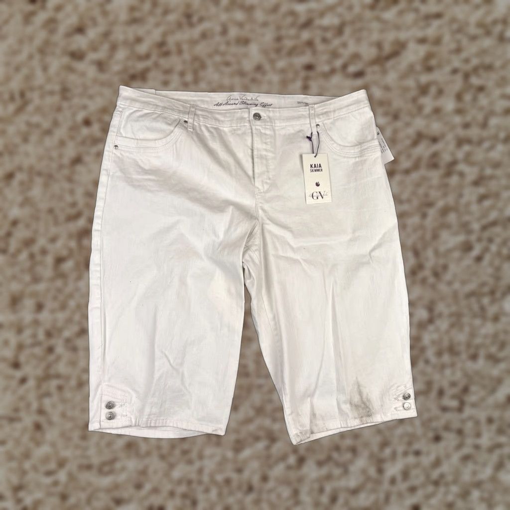 Vintage Gloria Vanderbilt Women's Shorts Skimmer Cotton White 20W