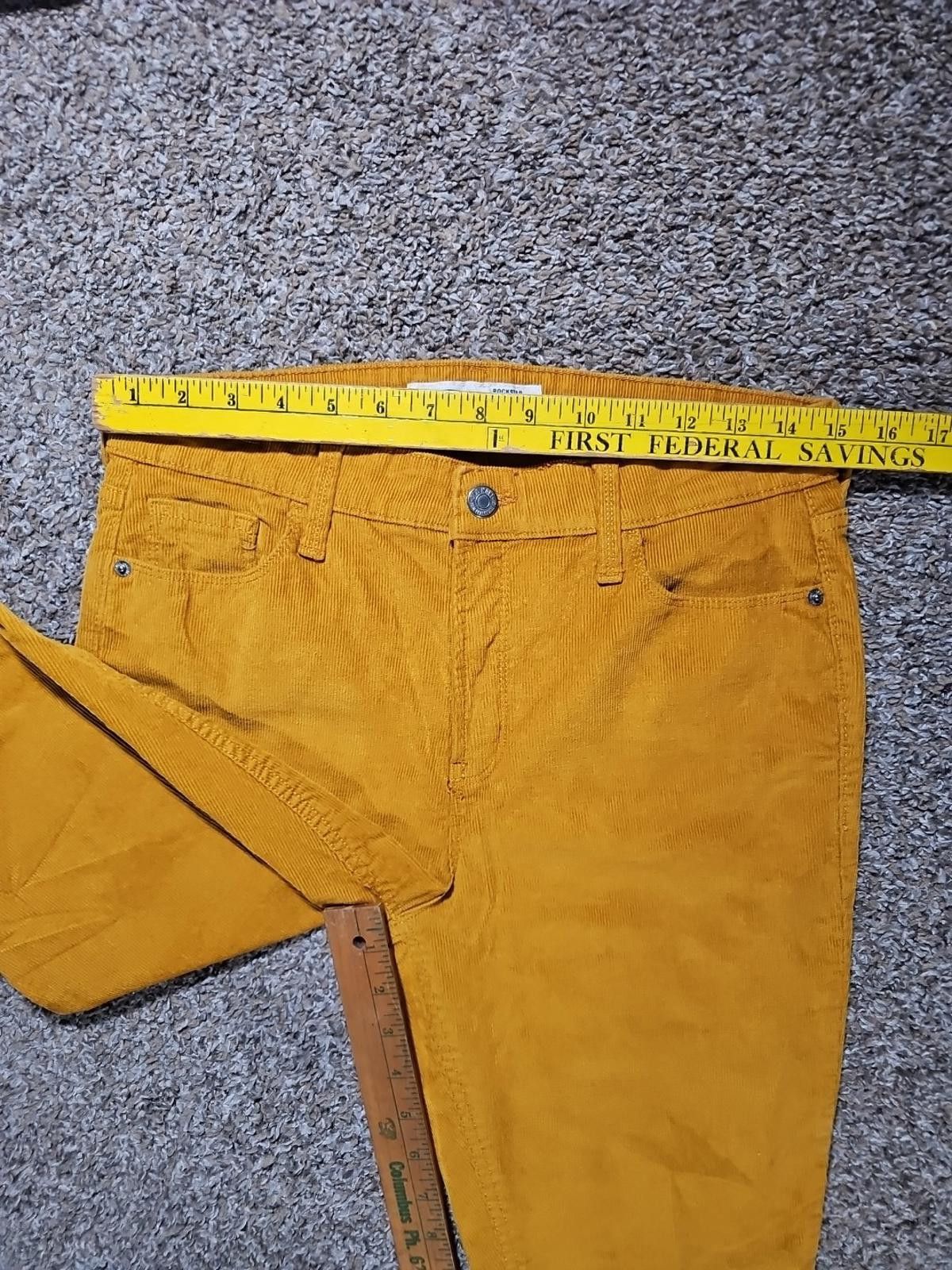 Old Navy Old Navy 10 ROCKSTAR Super Skinny HighRise Courduroy Pants Size 32" / US 10 / IT 46 - 5 Thumbnail