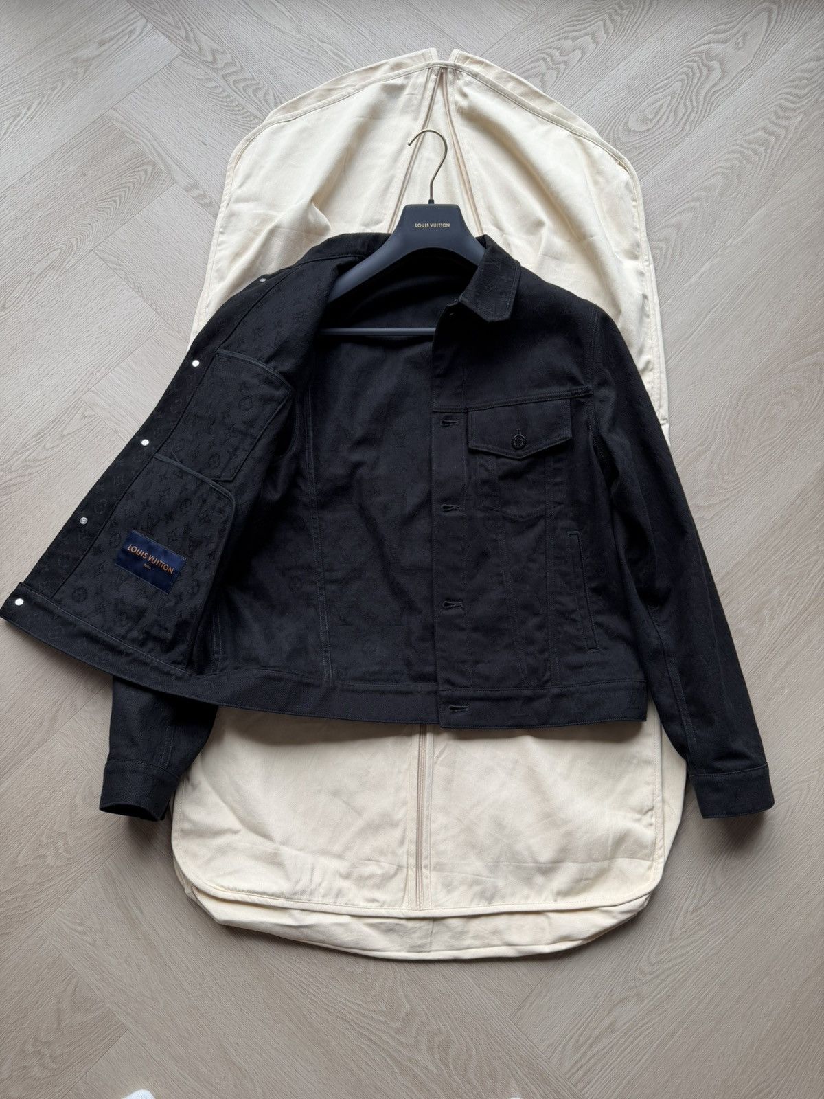 Louis Vuitton Louis Vuitton Monogram Denim Woven Trucker Jacket Black 50 Size US M / EU 48-50 / 2 - 11 Thumbnail