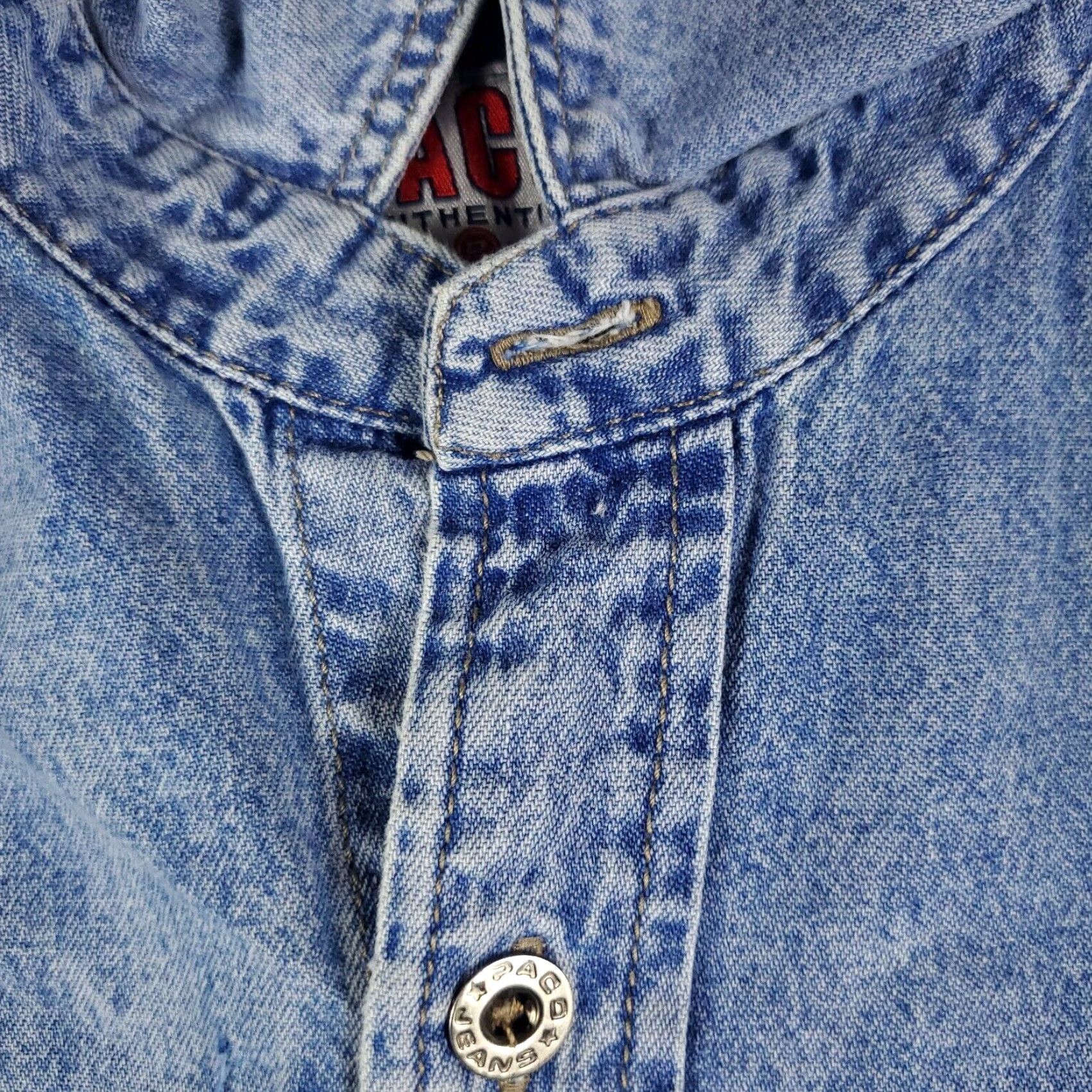 Vintage VINTAGE PACO Denim Button-Up Shirt Mens Size Small Blue Long Sleeve Classic Size US S / EU 44-46 / 1 - 4 Thumbnail