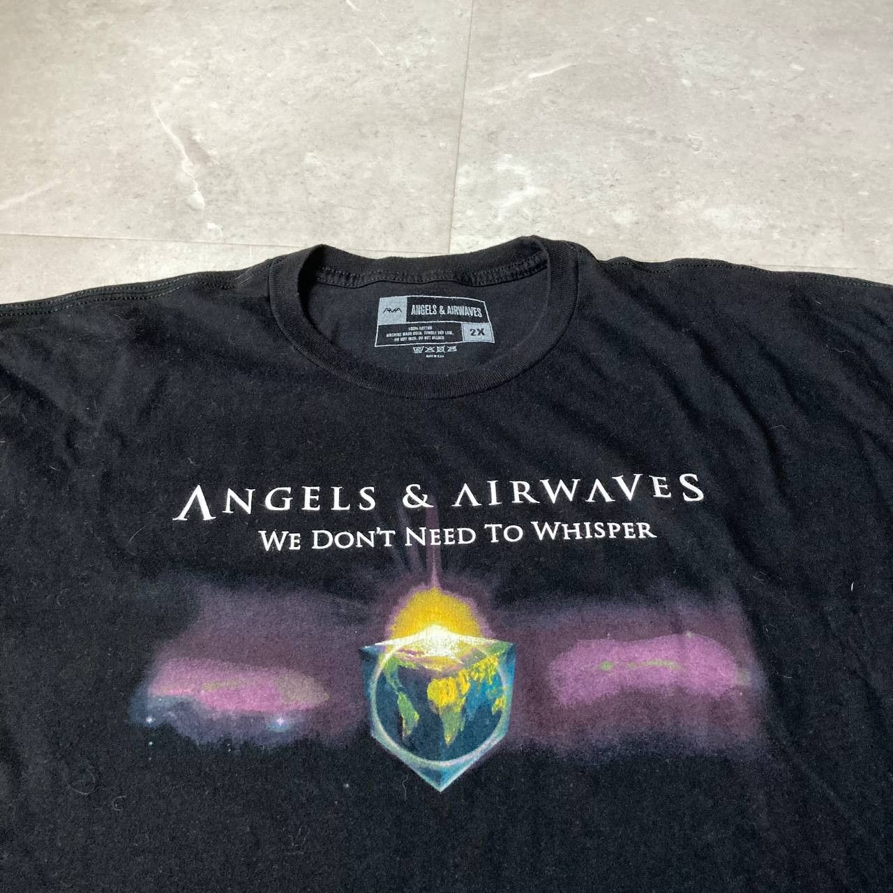 Band Tees Angels & Airwaves We Don't Need To Whisper Pop Punk Rock Size US XXL / EU 58 / 5 - 2 Thumbnail