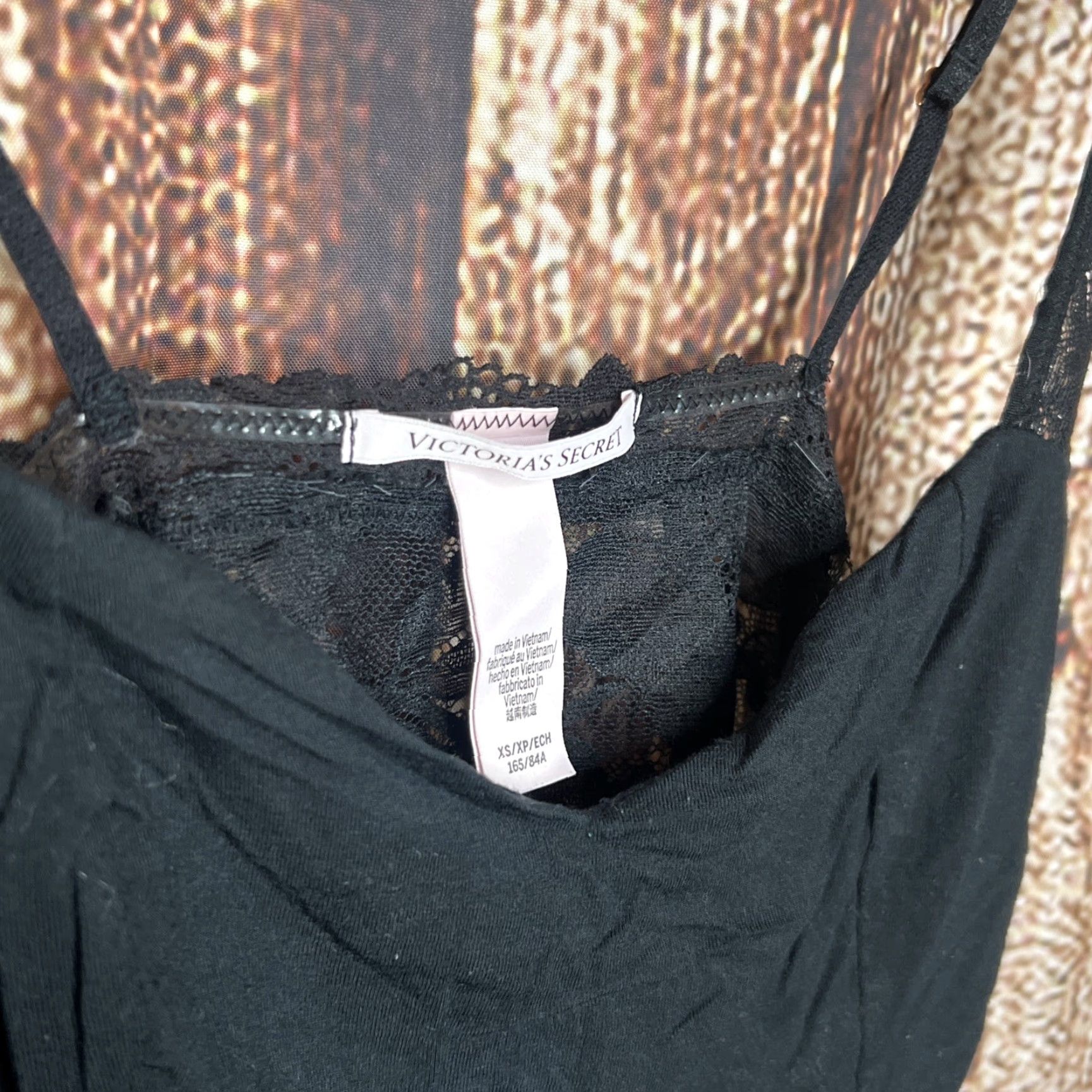 Victoria's Secret Victoria's Secret Cami Tank Top XS Black Lace Back Womens Size XS / US 0-2 / IT 36-38 - 2 Thumbnail