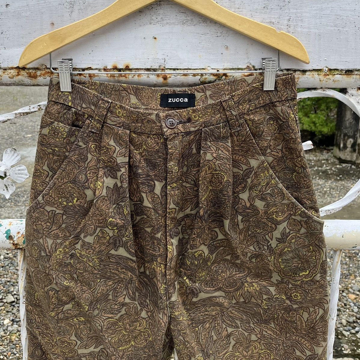 Issey Miyake Zuca by Issey Miyake High Waist Floral Shorts Size 30" / US 8 / IT 44 - 3 Thumbnail