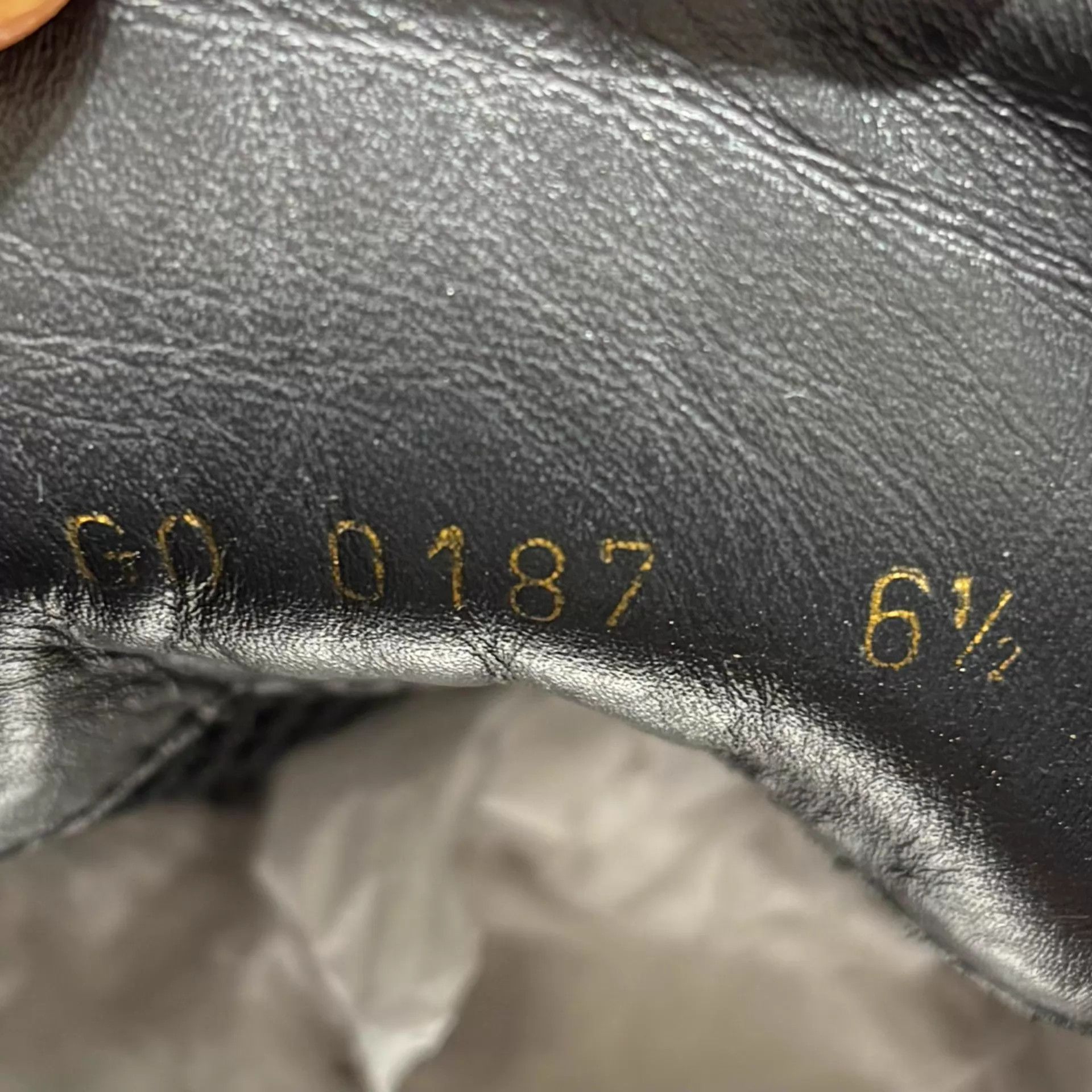 Louis Vuitton LV Runaway Monogram Sneaker UK6.5 EU 40.5 Size US 7.5 / EU 40-41 - 8 Thumbnail