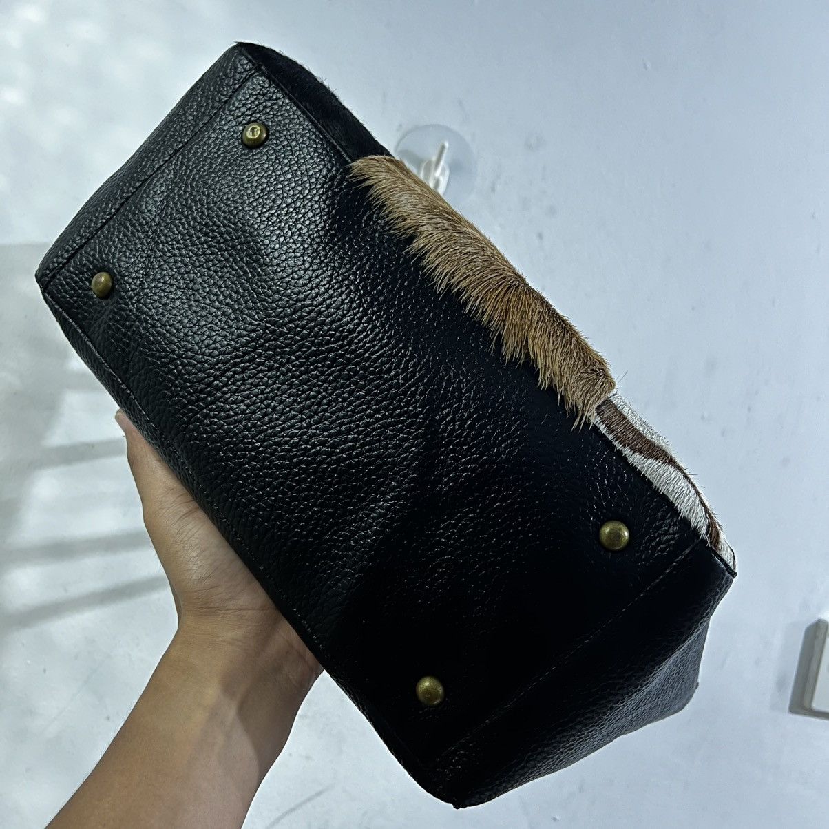 Designer × Japanese Brand × Leather Peaks Peak Real Patch Fur Leather Handbag Size ONE SIZE - 5 Thumbnail