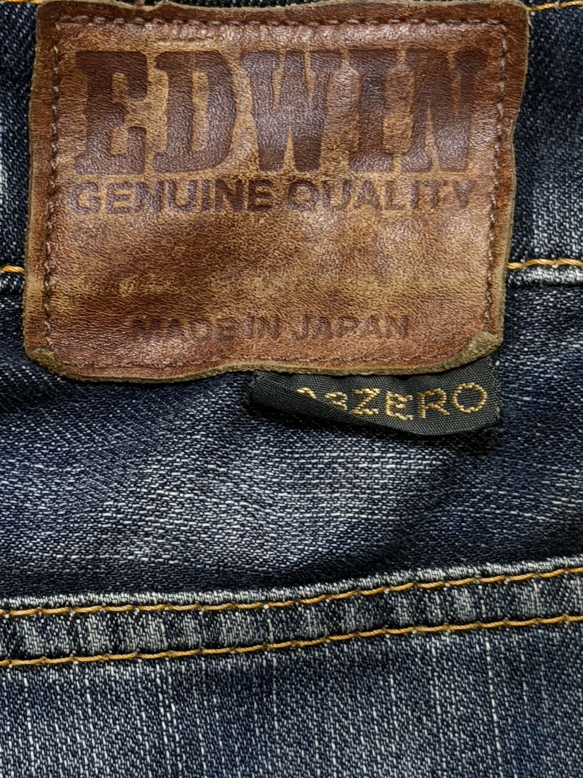 Edwin Vintage 90s Japan Edwin Blue Faded Wash Relaxed Loose Jeans Size US 32 / EU 48 - 6 Thumbnail