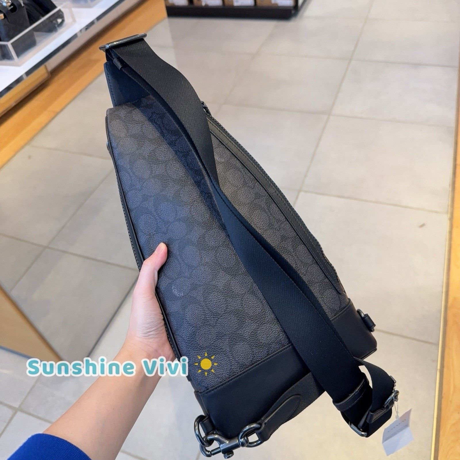 Coach NWT Coach CY801 Dominic Sling Pack Leather QB/CHARCOAL/BLACK Size ONE SIZE - 3 Thumbnail