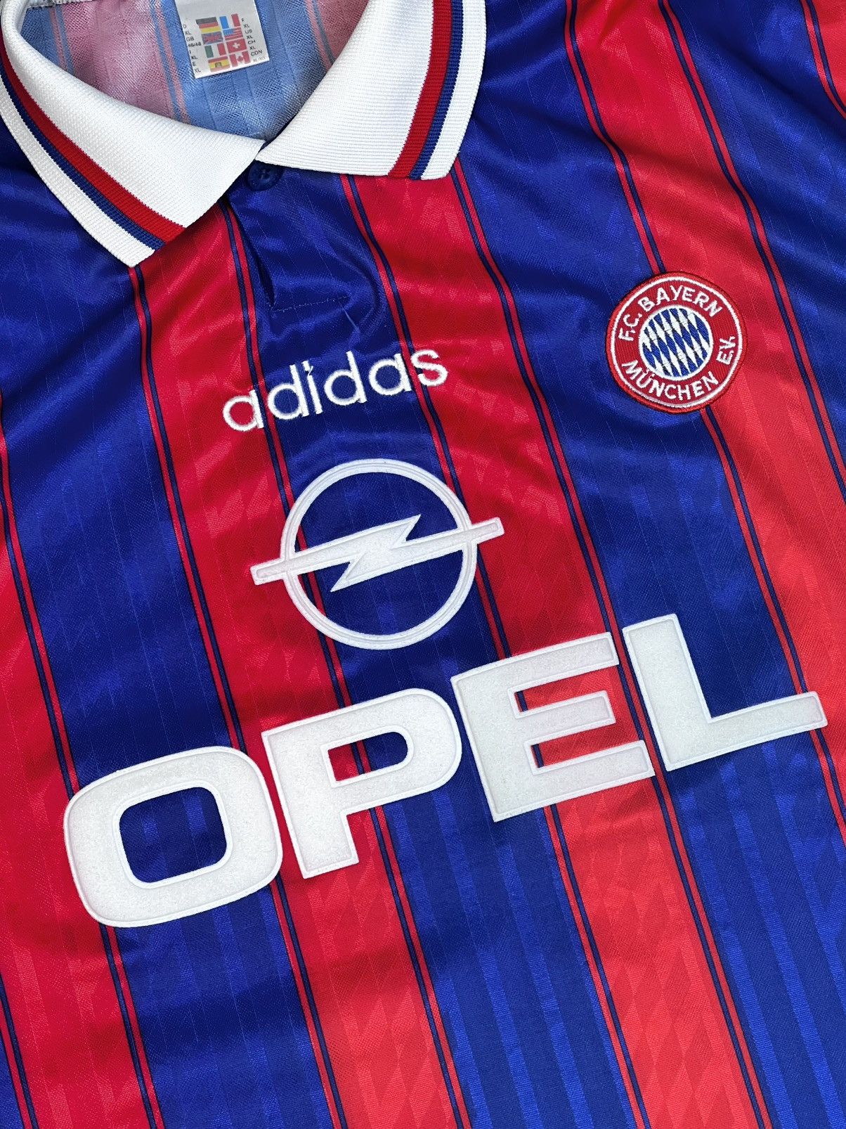 Adidas Vintage Adidas Bayern 1996-97 Home Red Blue Jersey Size US XL / EU 56 / 4 - 5 Thumbnail