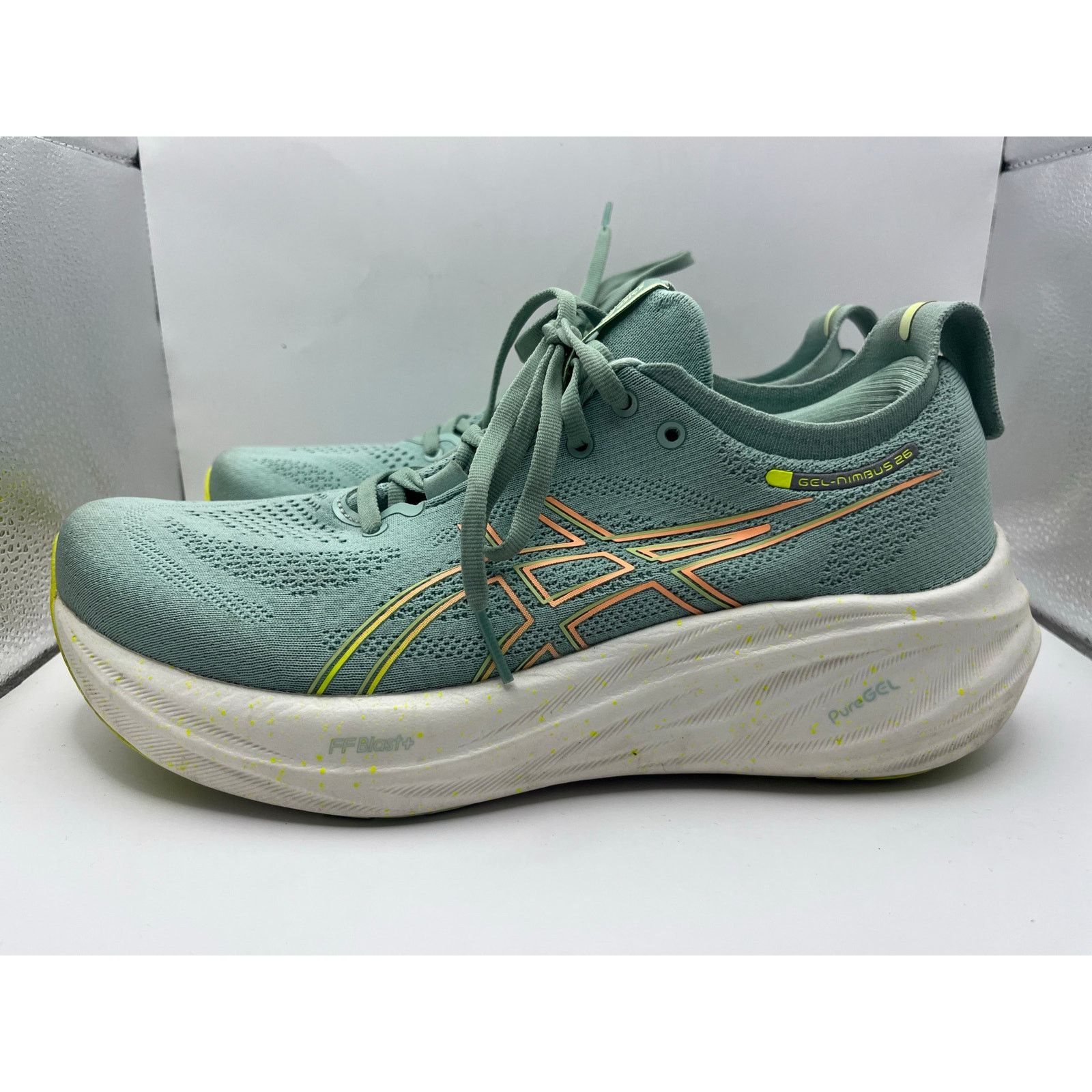 Asics Gel Nimbus 26 Light Celadon Safety Yellow Running 9.5