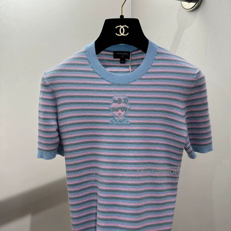 Chanel Chanel 25 Preview Series jacquard striped cashmere short s Size S / US 4 / IT 40 - 6 Thumbnail