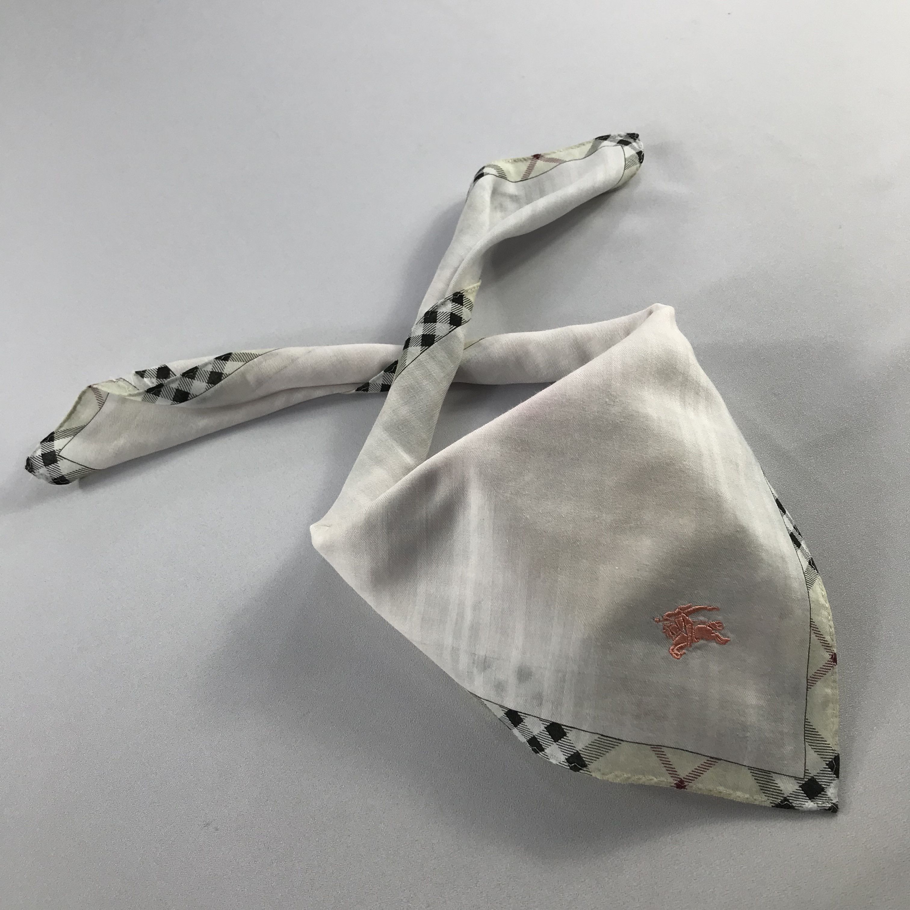 Burberry Burberry Handkerchief / Bandana / Neckerchief C710 Size ONE SIZE - 2 Thumbnail