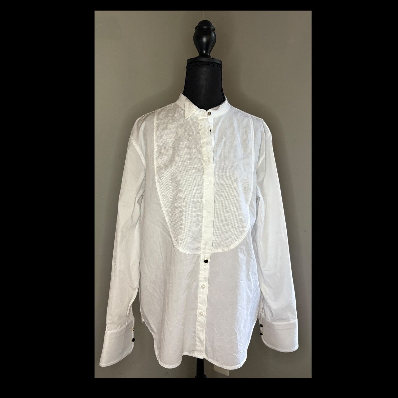 J.Crew J. Crew White Tuxedo Shirt Classic Cotton w/ black buttons Size M / US 6-8 / IT 42-44 - 2 Thumbnail