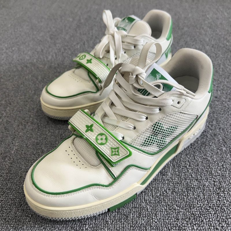 Louis Vuitton Louis Vuitton Classic Trainer Sneakers in White Green -2505 Size US 8 / IT 38 - 1 Thumbnail