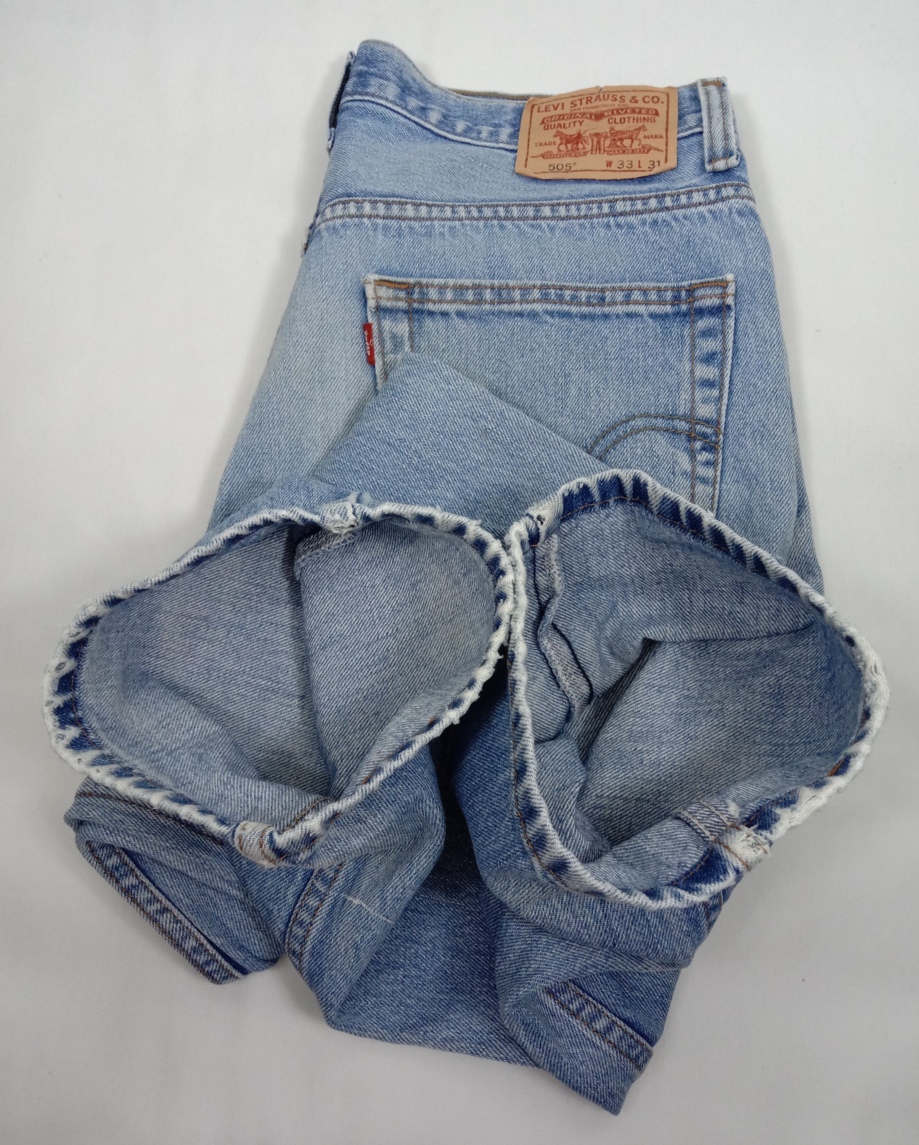 Levi's Vintage Levi's 505 Jeans Faded Blue Distressed Denim Size US 33 - 14 Thumbnail