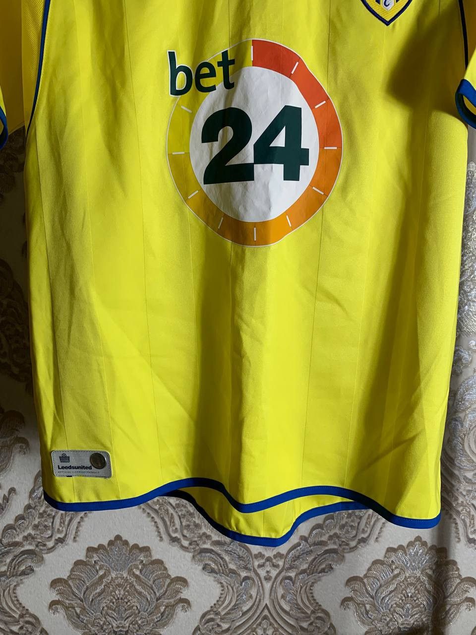 Vintage VERY RARE ADMIRAL FC LEEDS UNITED ENGLAND SOCCER JERSEY Y2K Size US M / EU 48-50 / 2 - 4 Thumbnail