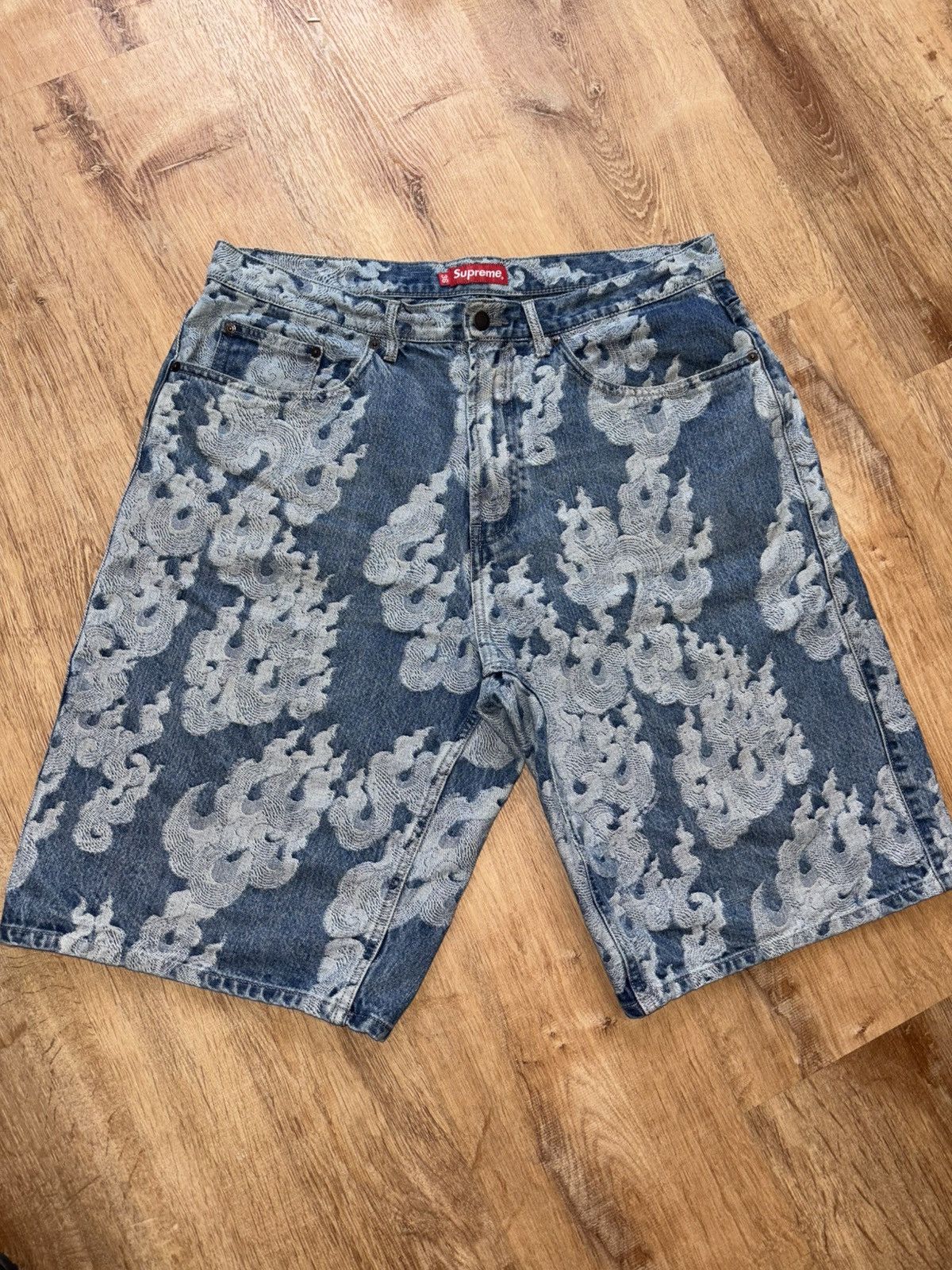 Supreme Supreme Baggy Jeans Washed Indigo 32 SS22 | Grailed
