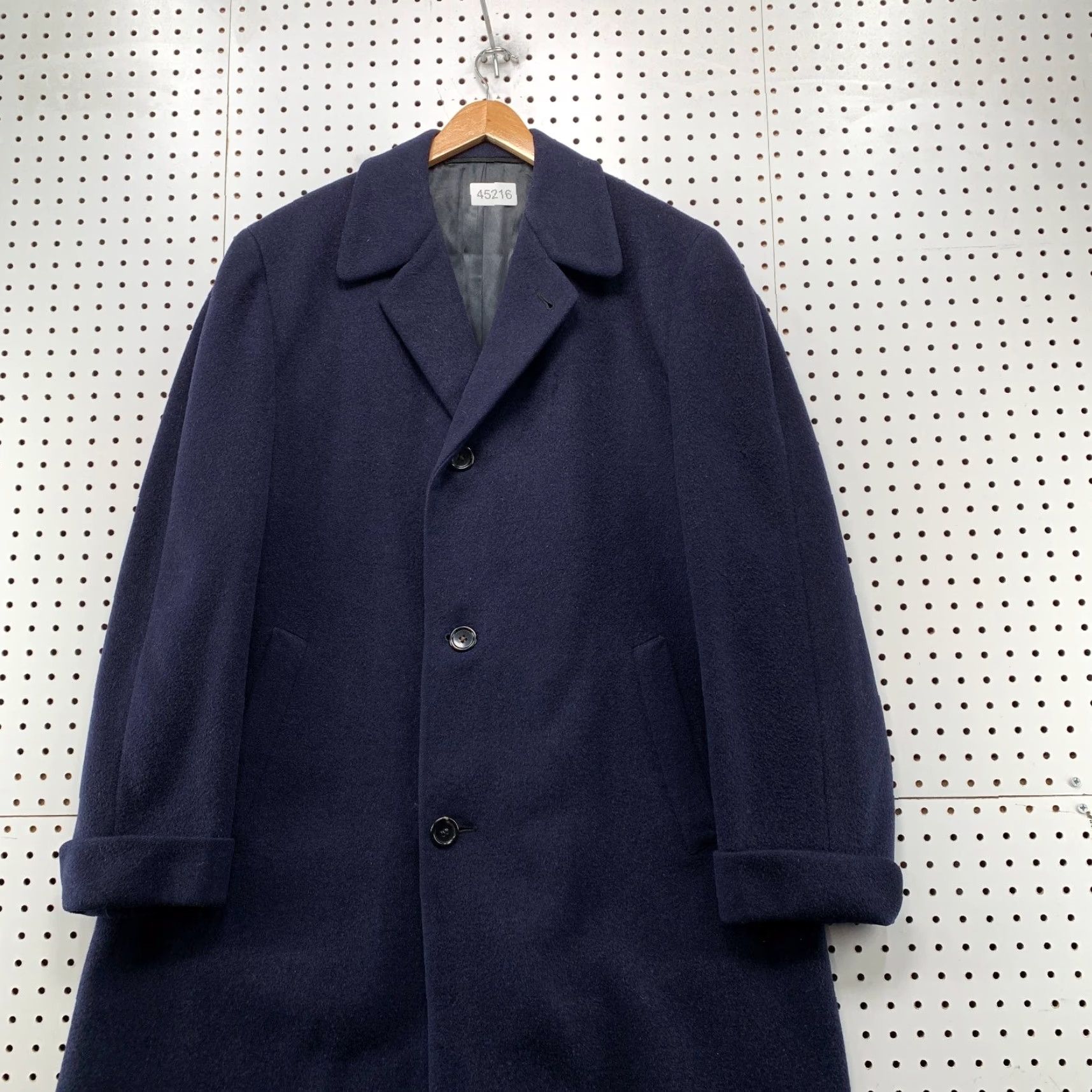 Vintage VINTAGE Kuppenheimer Wool Overcoat 40s 50s Mens 42 Navy Blue Made Union USA Jacket Coat Long Wool Solid Button Winter Fall Women? No gender. Size US XS / EU 42 / 0 - 2 Thumbnail
