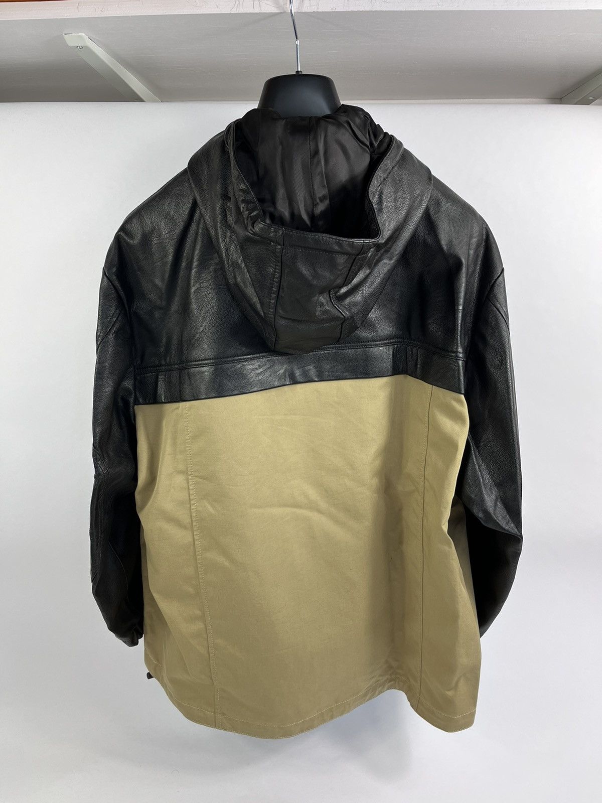 Stella McCartney VEGAN LEATHER HALF ZIP WINDBREAKER JACKET Size US XL / EU 56 / 4 - 2 Thumbnail