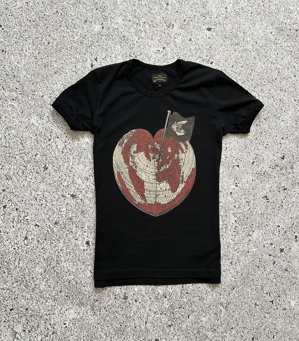 Vivienne Westwood Vivienne Westwood anglomania world heart flag t