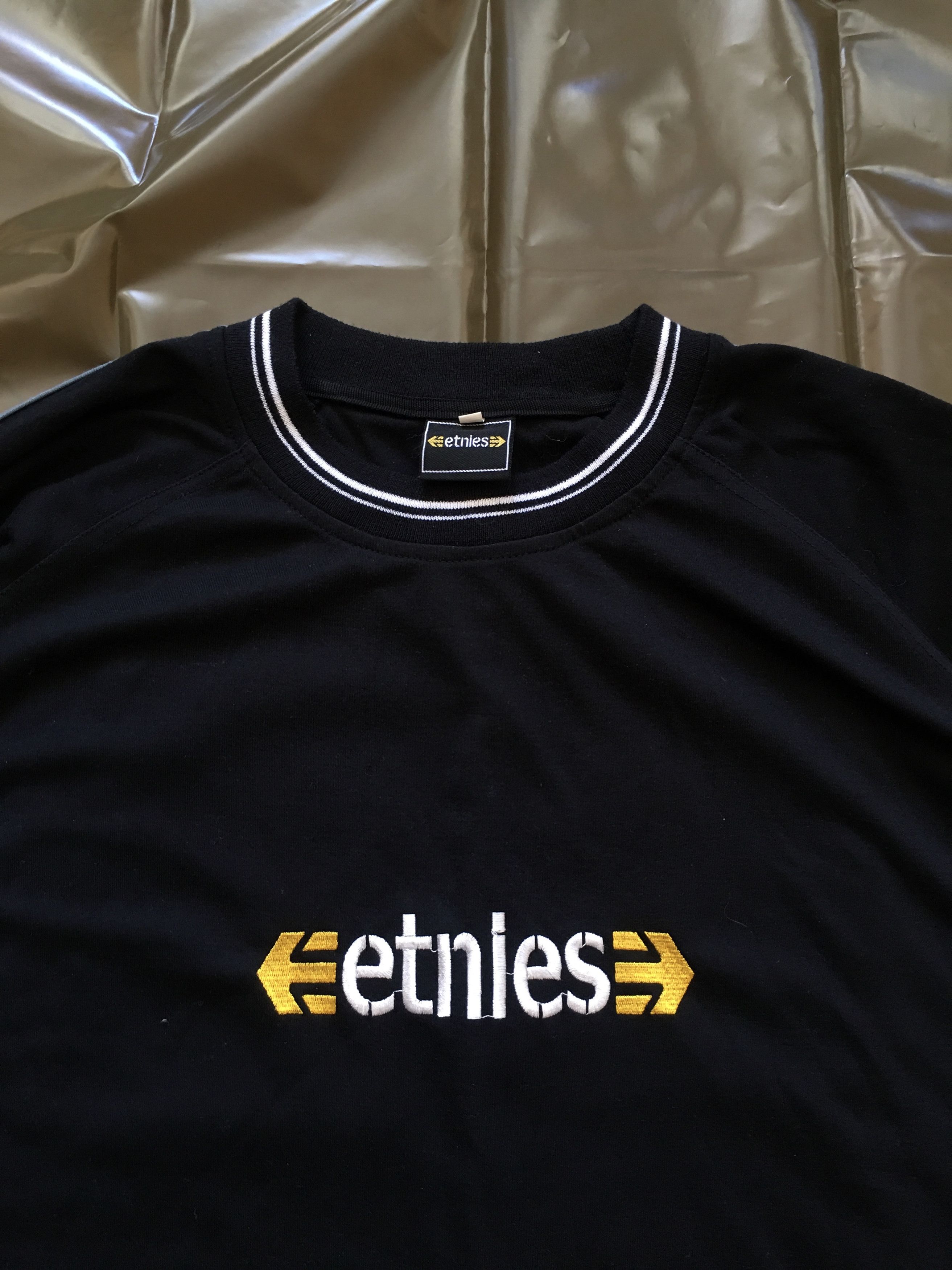 Etnies vintage x tee x sk8 x japan brand x rap Size US XL / EU 56 / 4 - 2 Thumbnail
