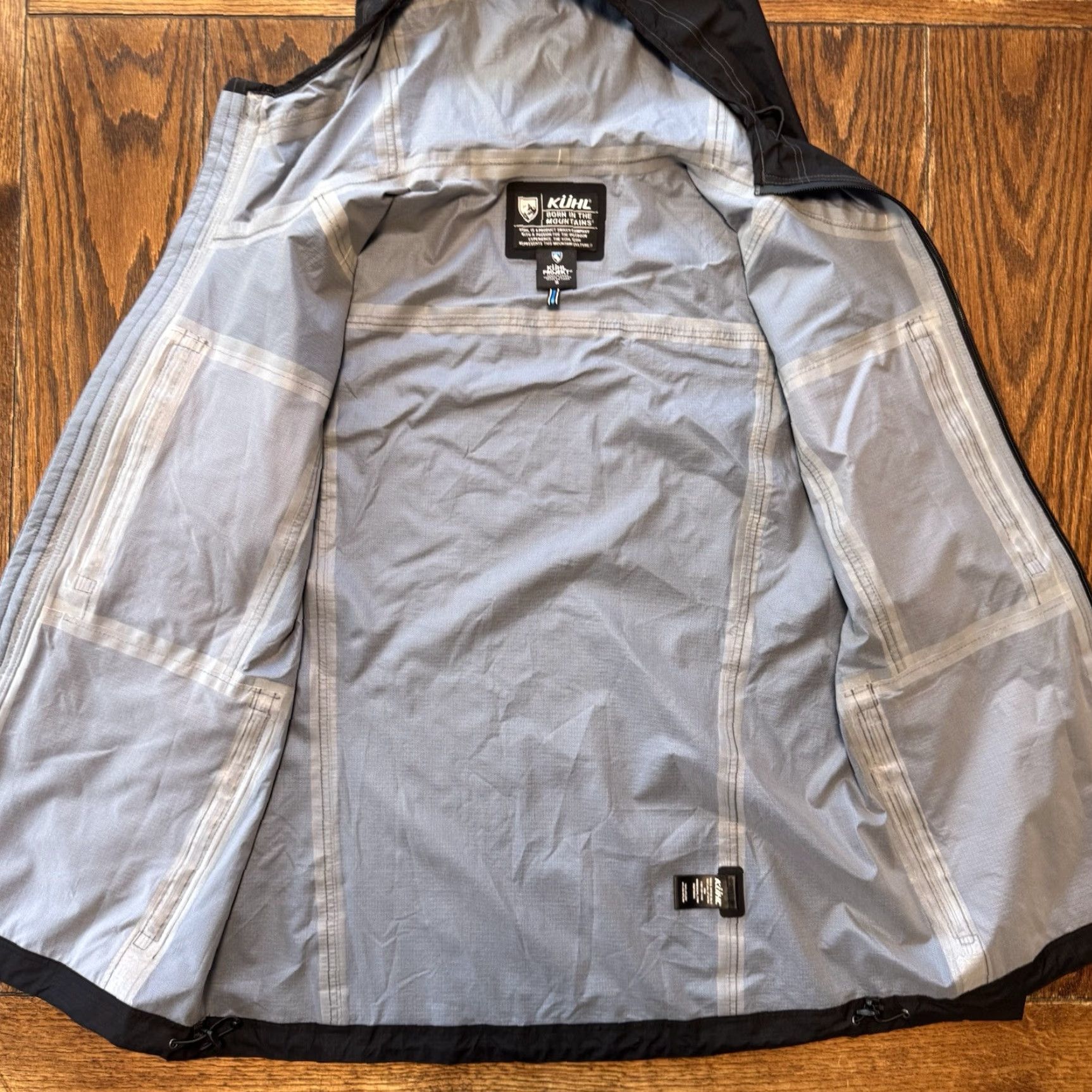 Vintage VINTAGE Kuhl Jacket Mens Small Black Gray Projekt Jetstream Windbreaker Hooded Shirt? Size US S / EU 44-46 / 1 - 4 Thumbnail