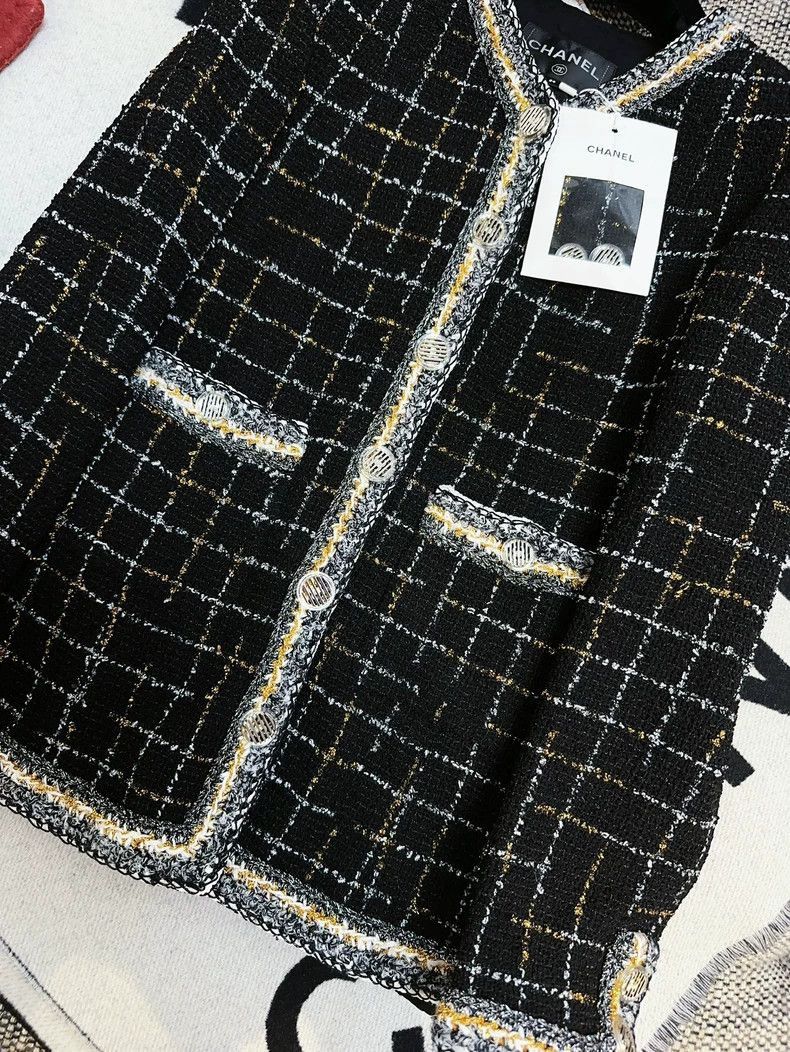 Chanel Chanel Black Plaid Gold Trim Knit Jacket Size XS / US 0-2 / IT 36-38 - 3 Thumbnail