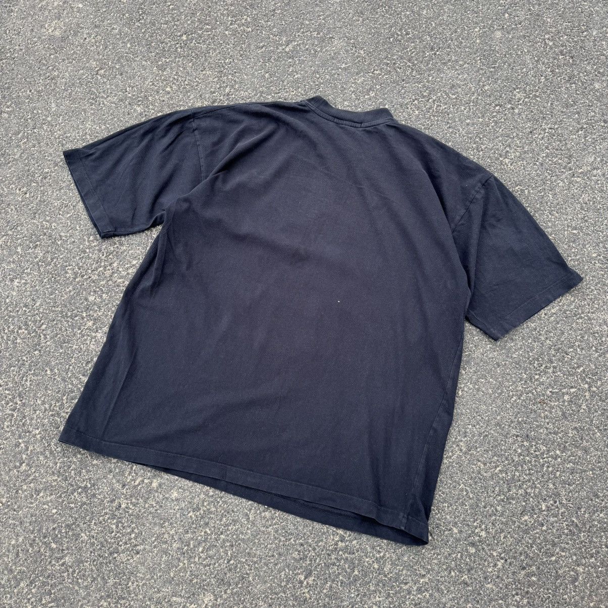 Other Vintage Black Blank Tee Japanese Archive Trashed Basic Size US L / EU 52-54 / 3 - 11 Thumbnail