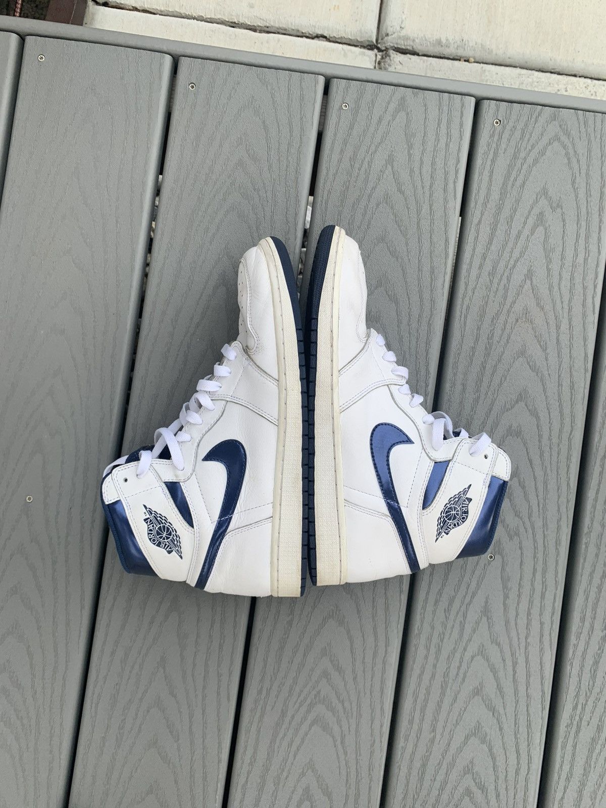 Jordan Brand Air Jordan 1 Retro High OG Metallic Navy 2016 Size US 11 / EU 44 - 5 Thumbnail