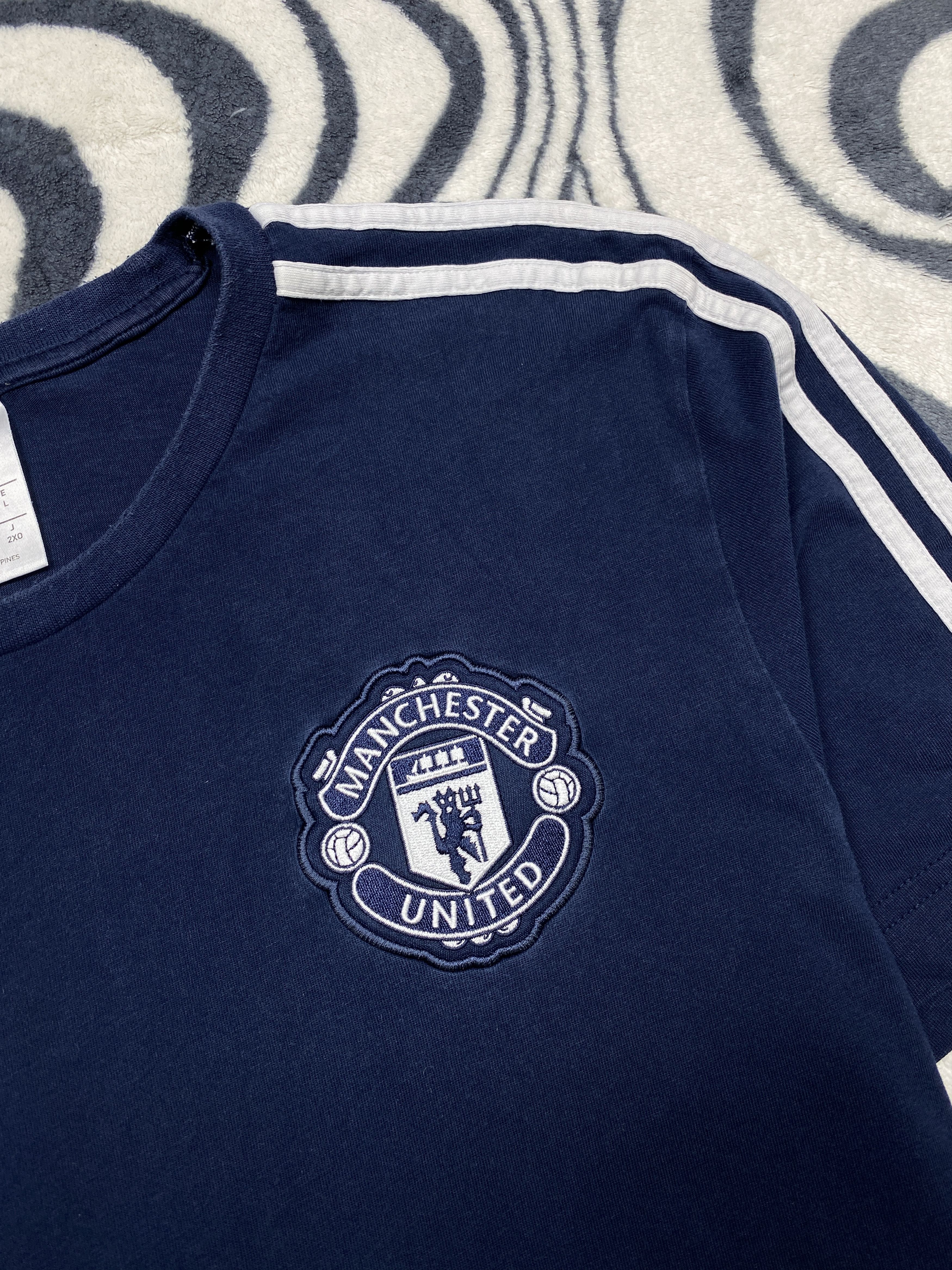 Adidas Adidas Manchester United Vintage T-Shirt Tee Jersey Size US L / EU 52-54 / 3 - 3 Thumbnail