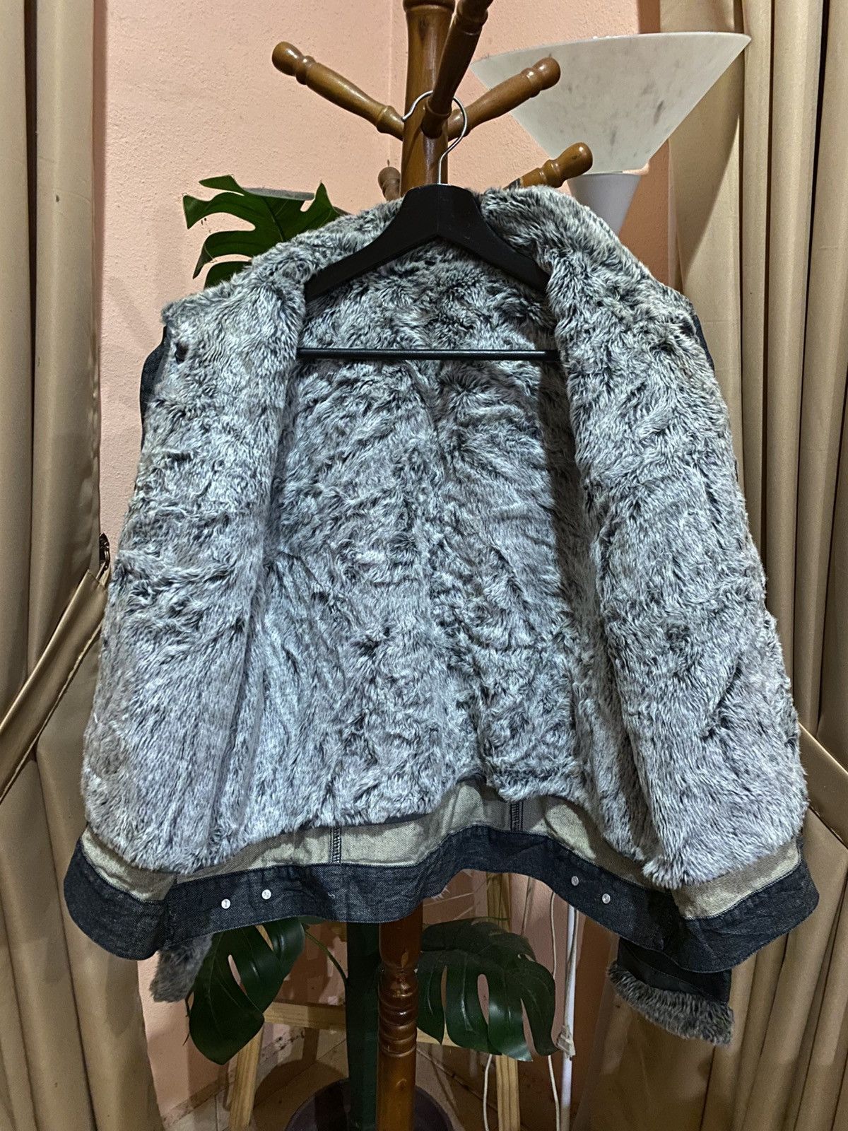 Japanese Brand Vintage Queen Valman Denim Jacket with Faux Fur Lining Size US L / EU 52-54 / 3 - 4 Thumbnail