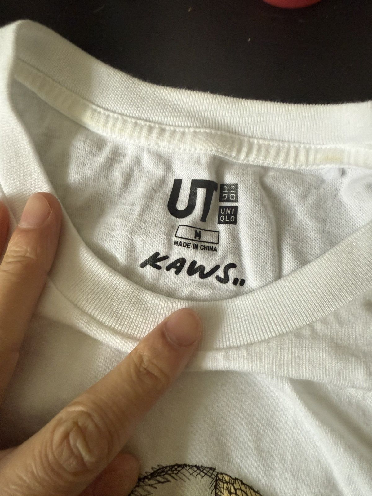 Kaws × Uniqlo Kaws uniqlo Size US M / EU 48-50 / 2 - 2 Thumbnail
