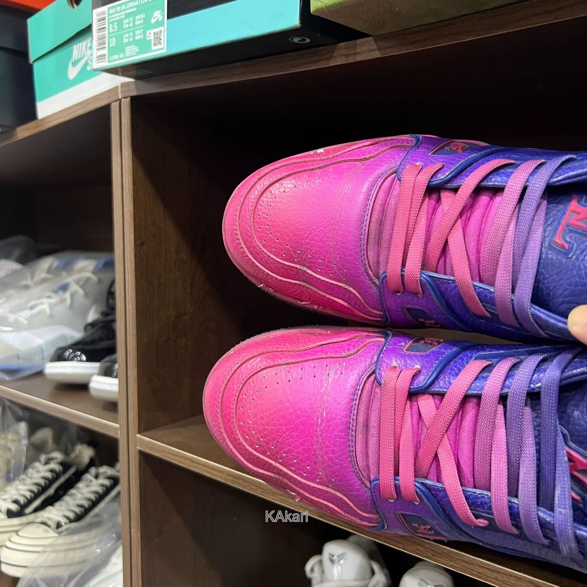 Louis Vuitton LV Trainer Gradient Pink Purple Size US 9 / EU 42 - 4 Thumbnail