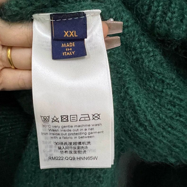 Louis Vuitton Louis Vuitton Letter jacquard knit cardigan sweater 2501-Ne Size US XXL / EU 58 / 5 - 5 Thumbnail