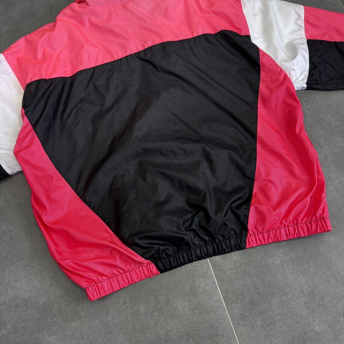 Nike Vintage Nike International Nylon Men Track Jacket Size XL Size US XL / EU 56 / 4 - 15 Thumbnail