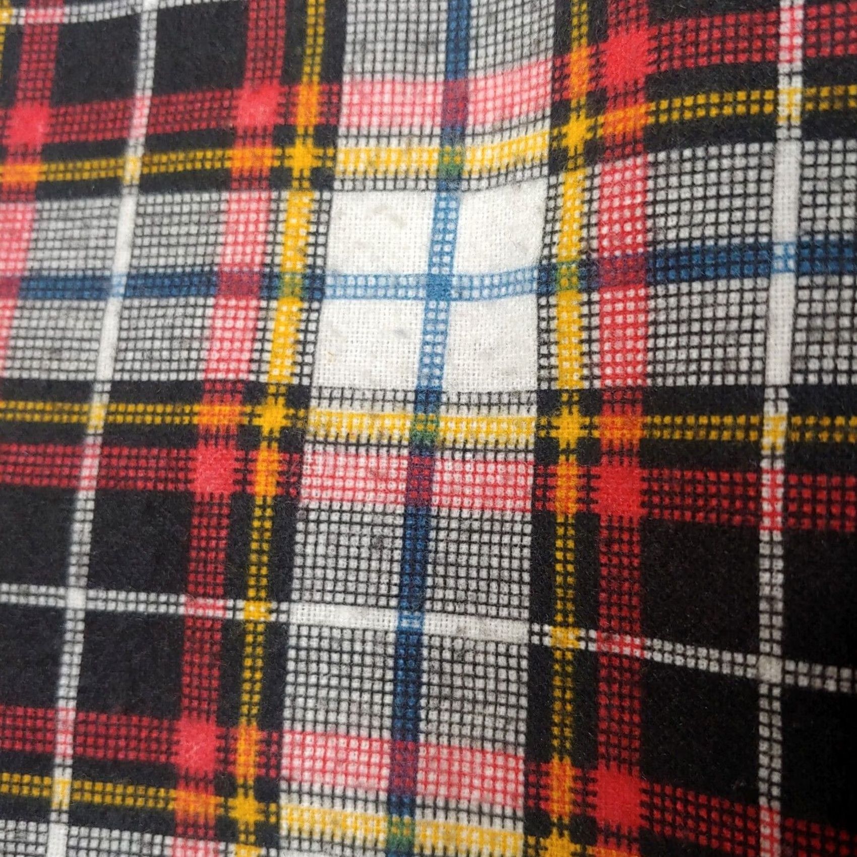 Vintage VINTAGE Klondike Vest Men M Quilted Lined White Red Plaid Pearl Snaps Western/Hipster Vest Mens 20.5" Chest Regular 26" long USA Size US M / EU 48-50 / 2 - 7 Thumbnail