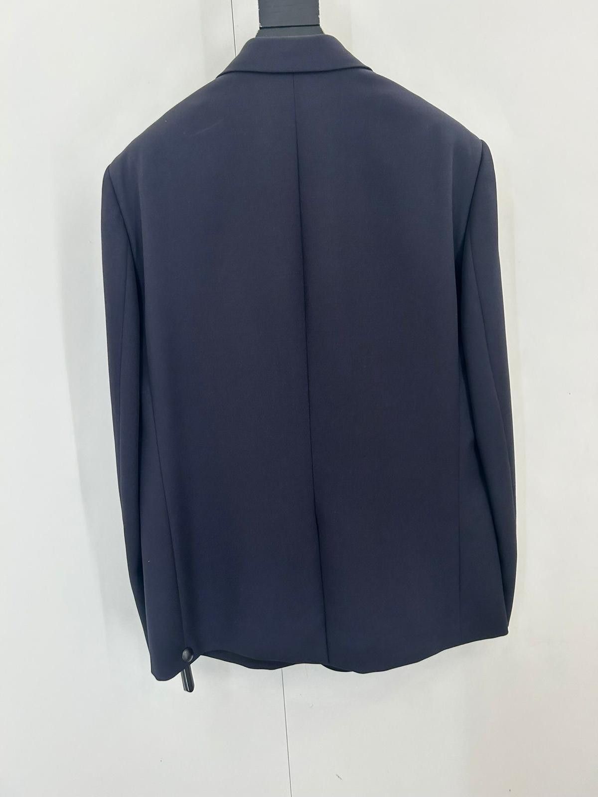 Single-breasted, one-button coat tuxedo jacket