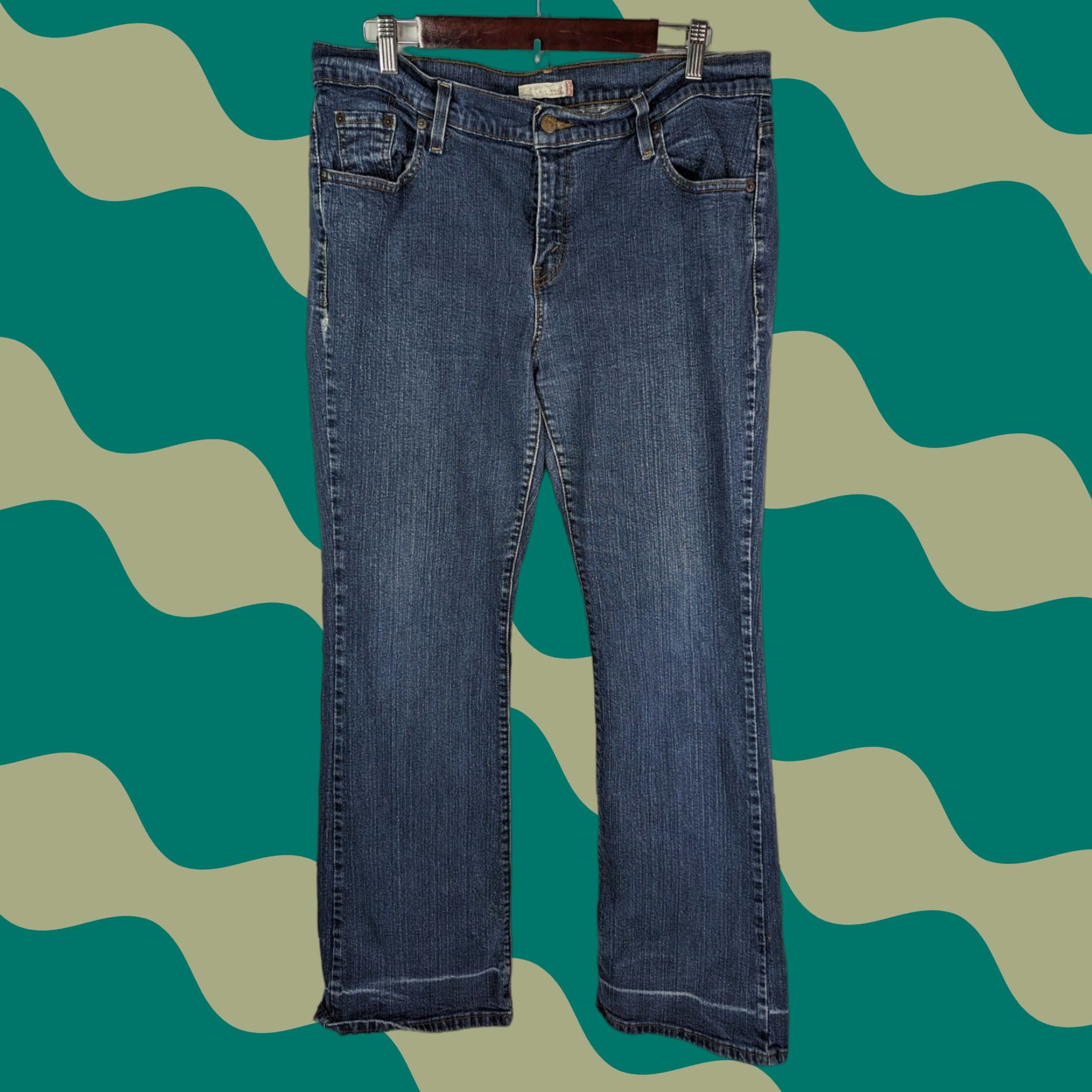 Levi's Levi's 529 Jeans Women Regular Bootcut Distressed Medium Wash Blue Size 16 Size 38" / US 16 / IT 52 - 1 Thumbnail