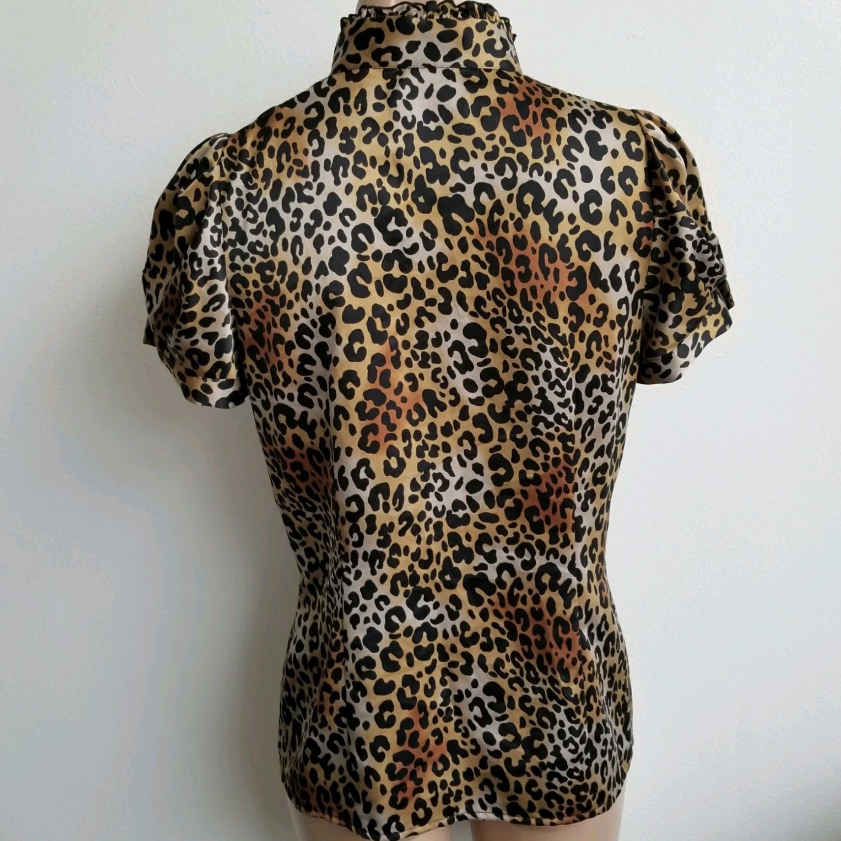 Worthington Worthington Blouse Button-Up Animal Print Career S M Multicolor Short Cap Sleeve High Neck Ruffle Women Size Small Size S / US 4 / IT 40 - 7 Thumbnail